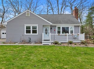 89 Oriole Ln, Milford, CT 06460