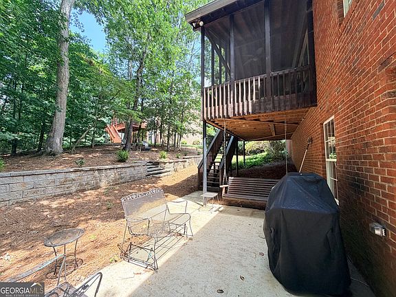 5th image of 1545 Bookhout Dr
