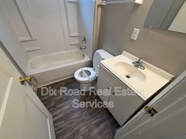 545 Rockdale Ave #1 — Photo 18