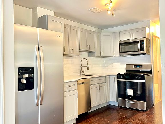 2nd image of 271 Grant Ave #1