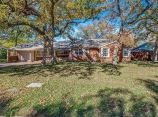 5705 Blueridge Dr, Fort Worth, TX 76112