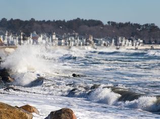 157 Kings Hwy, Hampton, NH 03842