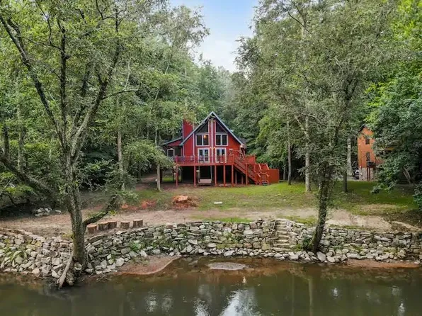 30 Floral Ct, Ellijay, GA 30540