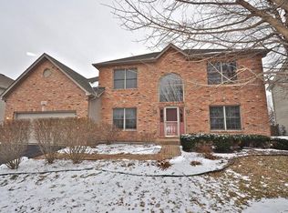 522 Danbury Dr, Oswego, IL
