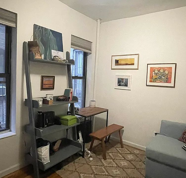 1st image of 171 Thompson St APT 11
