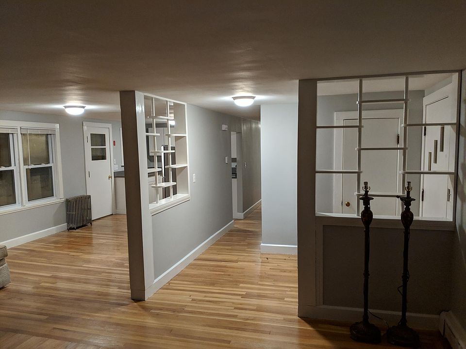 2nd image of 93 Greene St