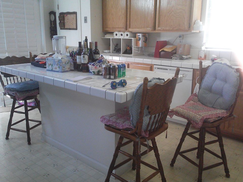 kitchen bar