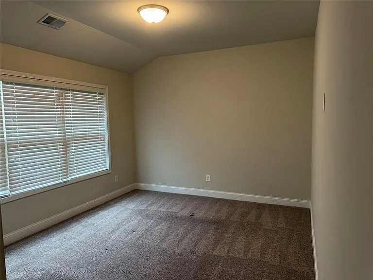 3772 Ledgemont Dr — Photo 24