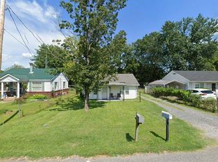 3836 Howle St, Paducah, KY 42003
