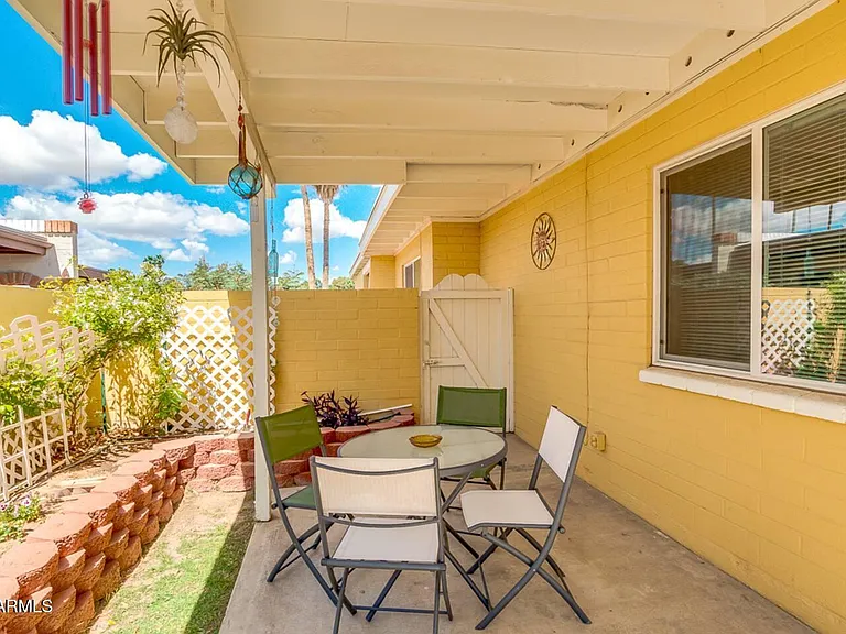 5001 S La Rosa Dr #B — Photo 2