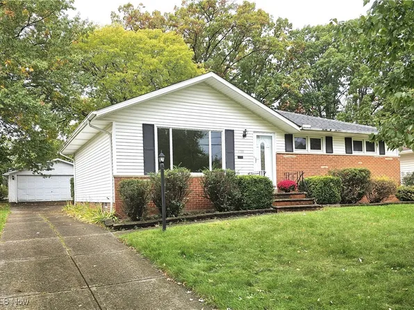 6288 Mariana Dr, Parma Heights, OH 44130