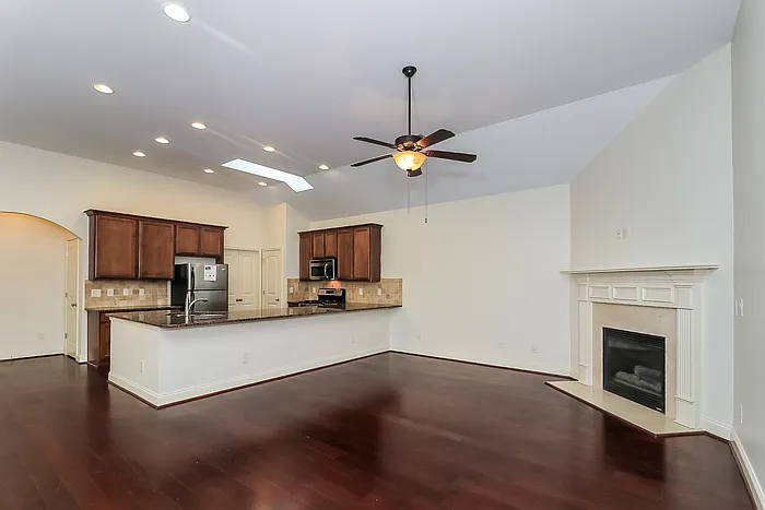 229 Highland Village Ln — Photo 3