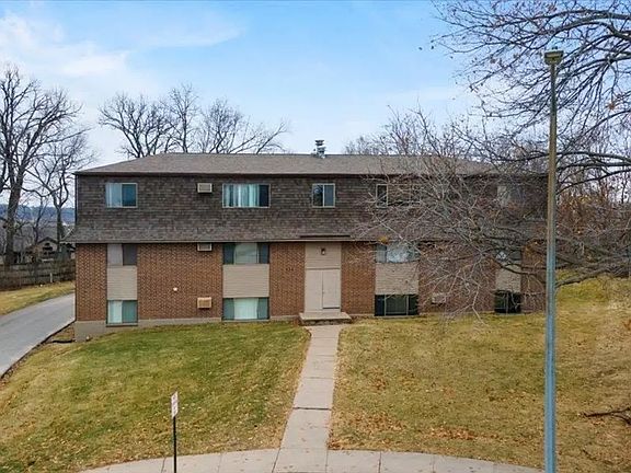 2nd image of 934 23rd Avenue Pl APT 10