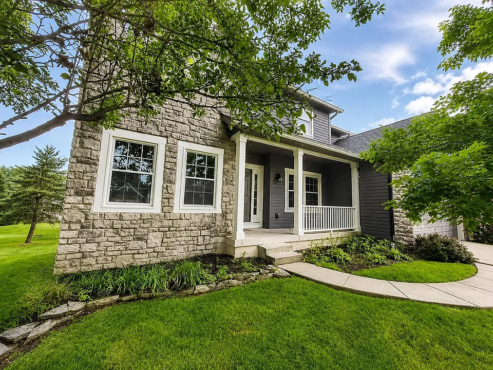 9460 Santa Clara Cir