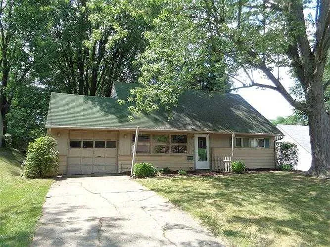 4003 Arnold Ave NW photo 1