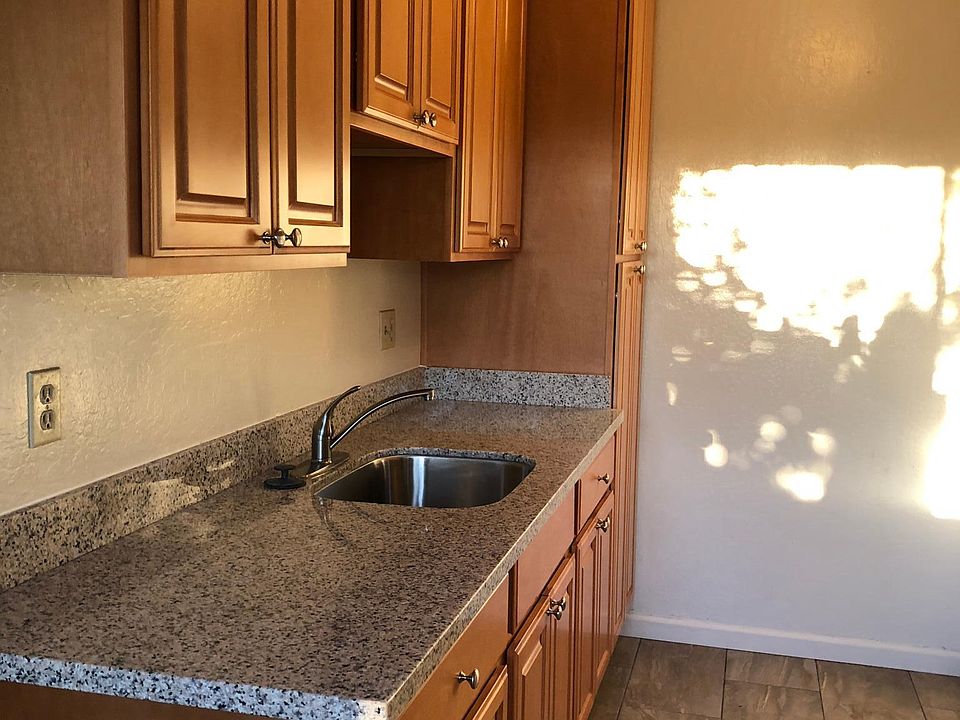 1st image of 1441 Lewis St APT 7