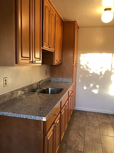 1441 Lewis St #7 Photo 1