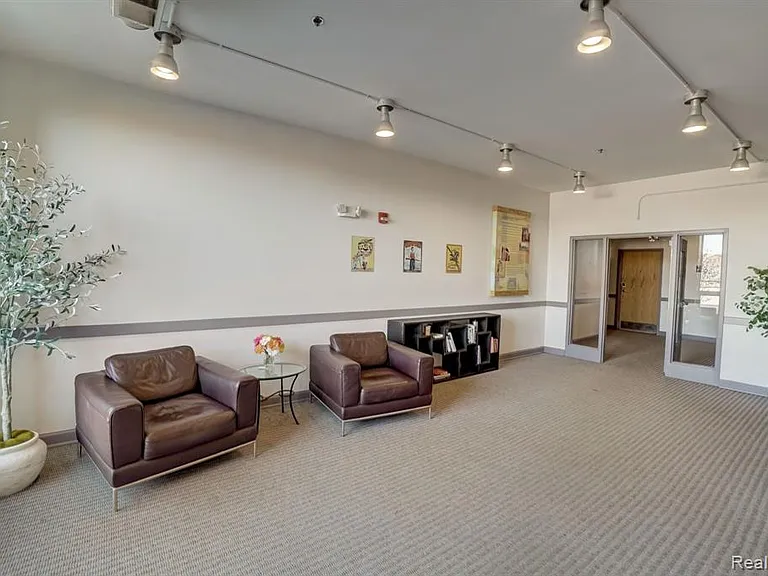 101 S Union St #207 — Photo 5