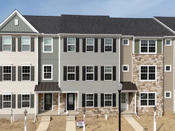 2451 Spring Water Cir, Lancaster, PA 17601
