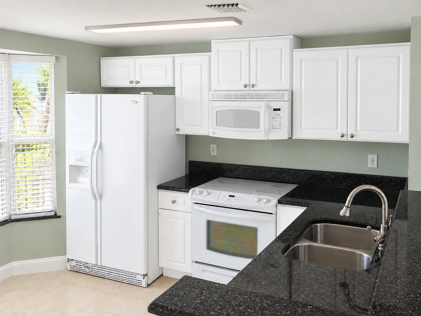 2 bed, 2.5 bath, 1100 sqft, $3,150 — Photo 2