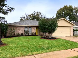 10622 Highland Woods Dr, Sugar Land, TX 77498