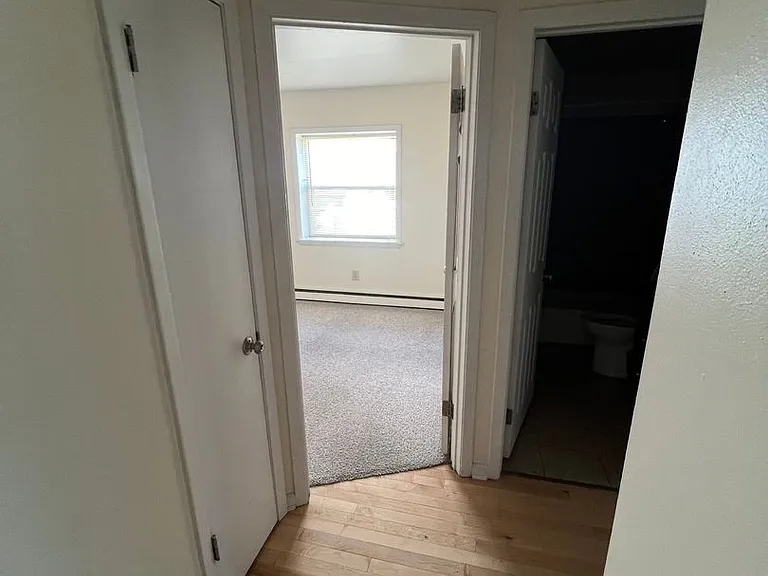 2030 N. Oakland Ave. — Photo 19
