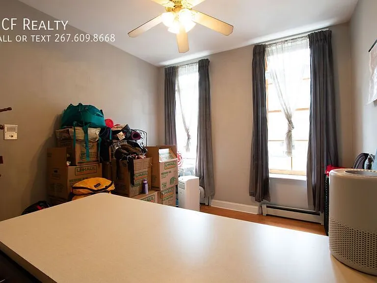 2123 Spring Garden St #2F — Photo 2