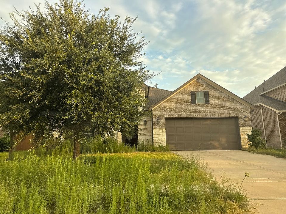 1st image of 32927 Franklin Brooks Dr