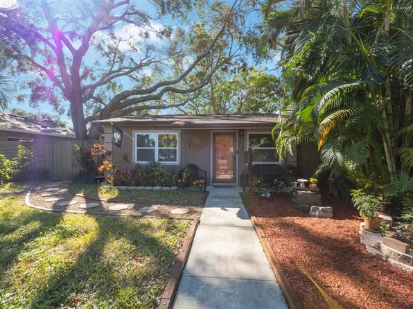 3026 Dartmouth Ave N, Saint Petersburg, FL 33713