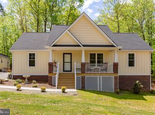 65 Goldenberry Ln, Louisa, VA 23093