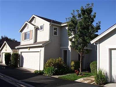3rd image of 6327 Laguna Mirage Ln