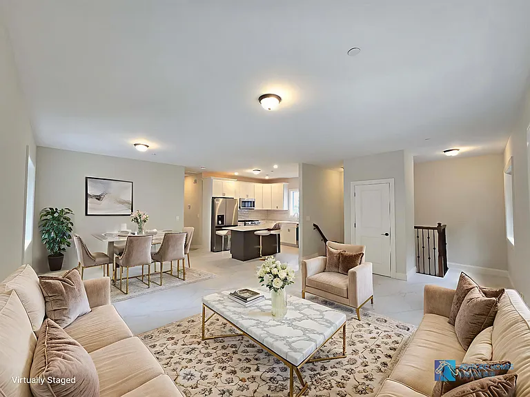 79 Wandel Ave #2 — Photo 3
