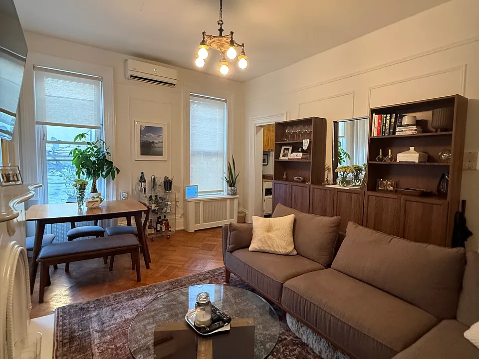 953 Bloomfield St #3