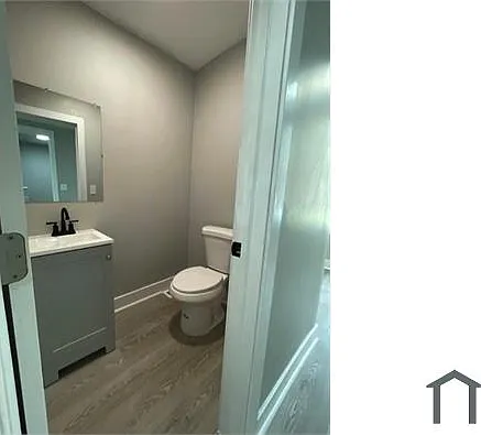809 Bonaparte Ave — Photo 11