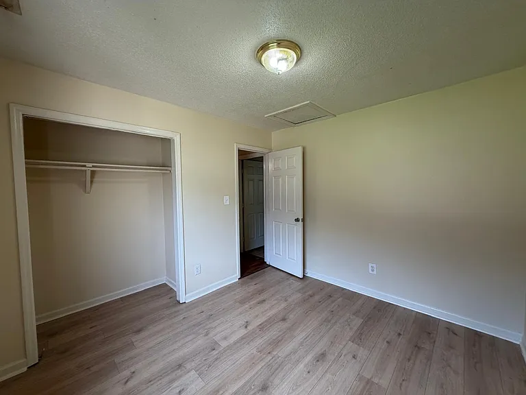 2714 Clayton Dr NW — Photo 6