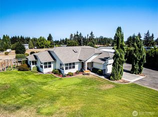 60 Lotus Ln, Sequim, WA 98382