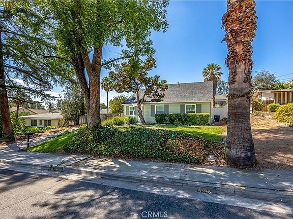 3rd image of 5649 Laredo Rd