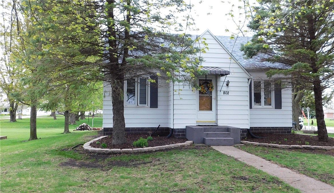 802 3rd St, Boxholm, IA 50040 Zillow