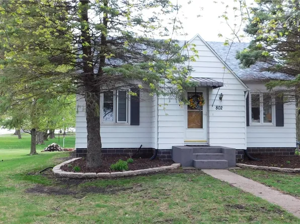802 3rd St, Boxholm, IA 50040