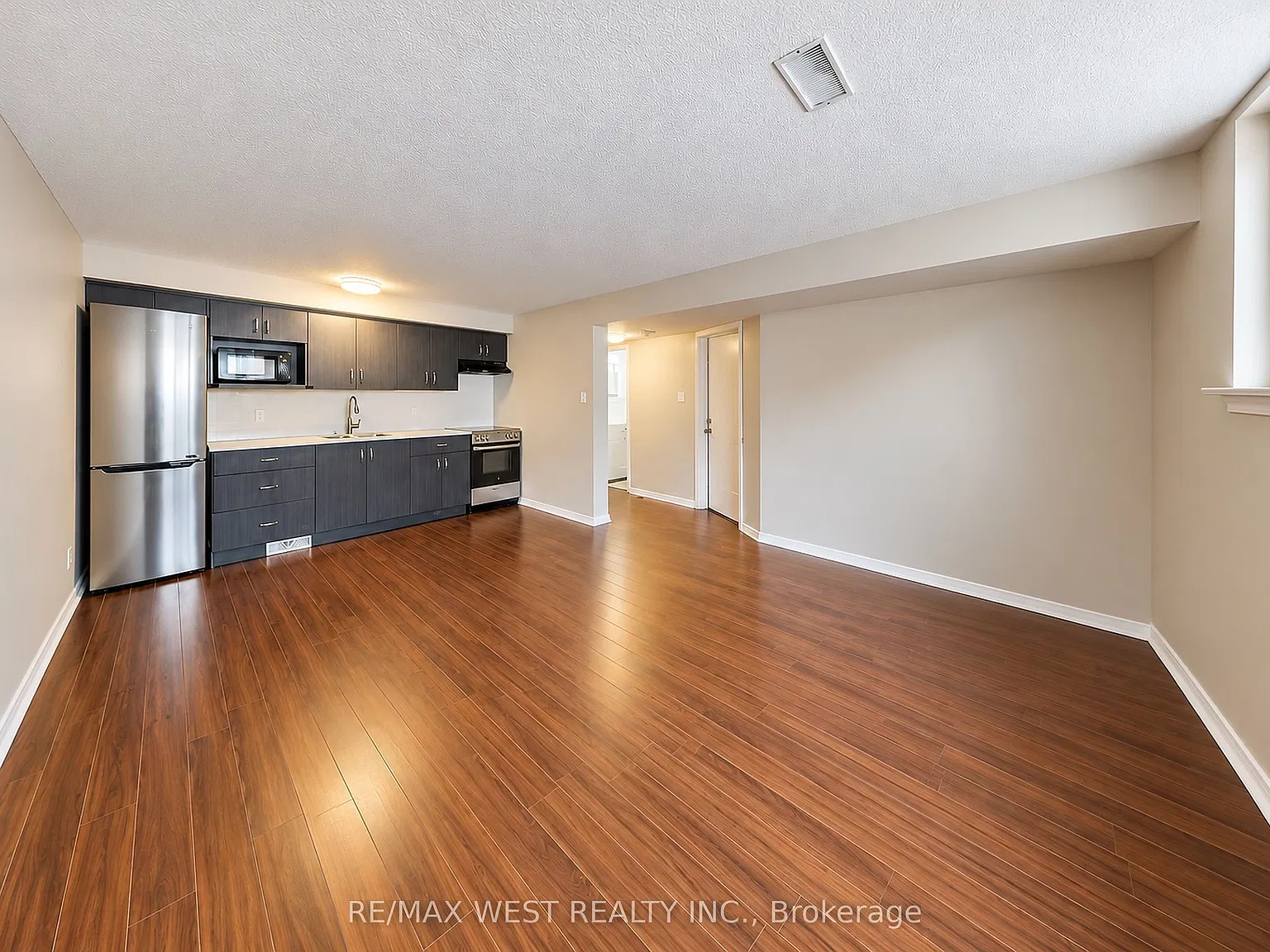 1 bed, $1,600 — Photo 2