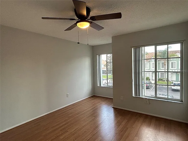 1727 Fluorshire Dr — Photo 30