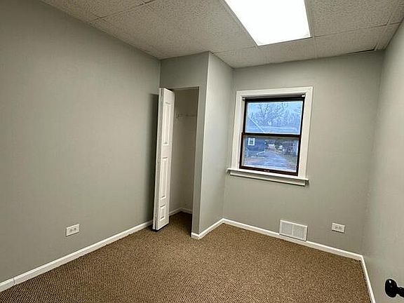 4th image of 39 N Glenwood Ave