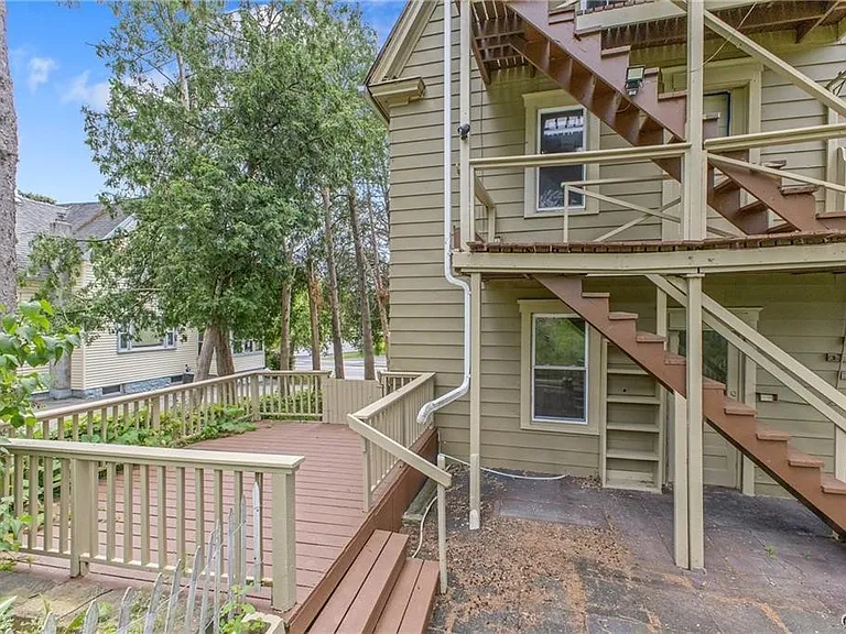 1607 Burnet Ave #1 — Photo 3