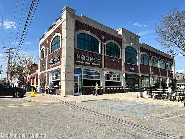 14 W Burdick St — Photo 24