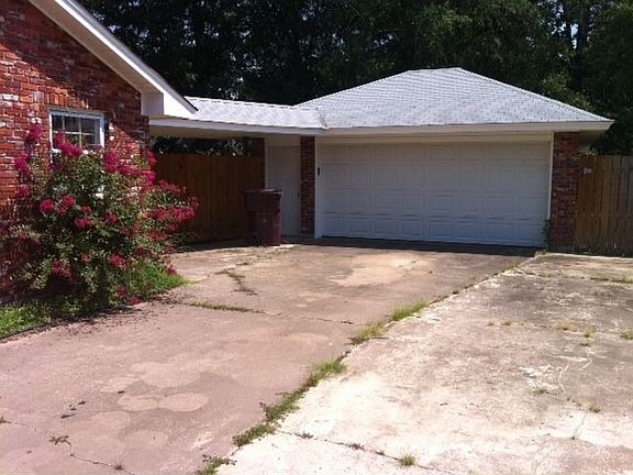 2nd image of 2304 W 42nd Ave