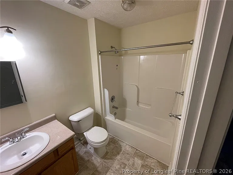 522 Longview Dr #B — Photo 8