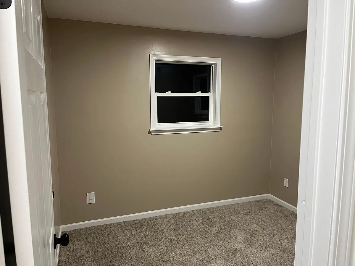 Building Photo - 3158 F Ave #3158