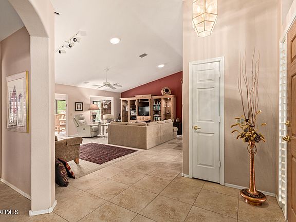 4th image of 9437 E NACOMA Drive