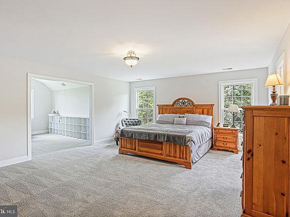 4th image of 4259 Briarwood Ct