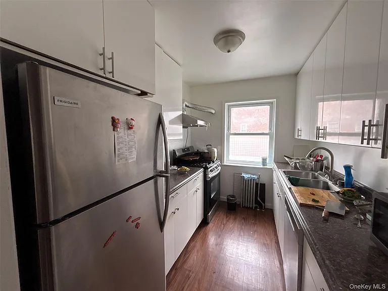 37 Spruce St #2 — Photo 4